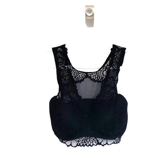 VS lace front bra